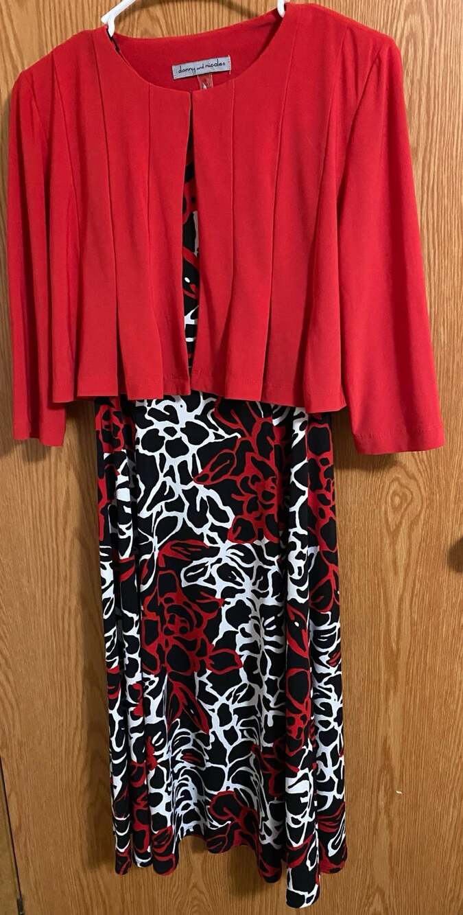 Danny And Nicole 2 Piece Dress Set Size S Red Black White Floral